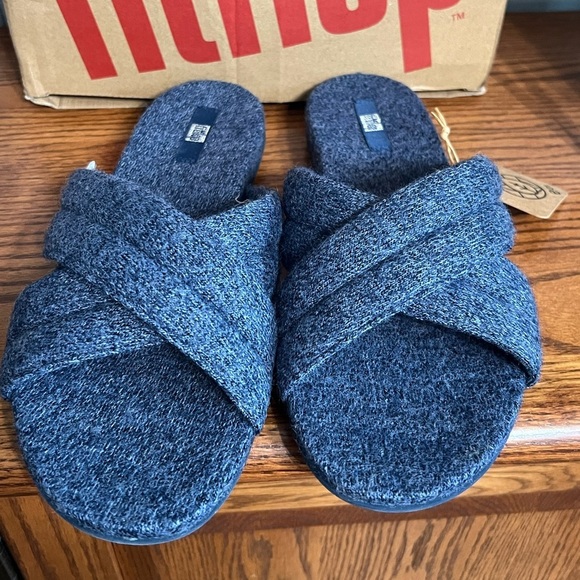 NWT-Fitflops Flatform Merino Wool Cross Slides - Picture 4 of 7